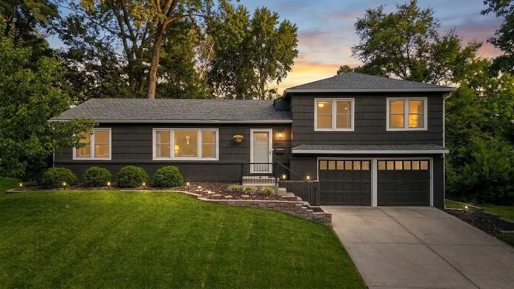 5812 W 101st Terrace, Overland Park, KS 66207 - #1