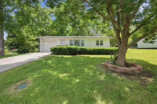 3133 Iowa Street, Leavenworth, KS 66048