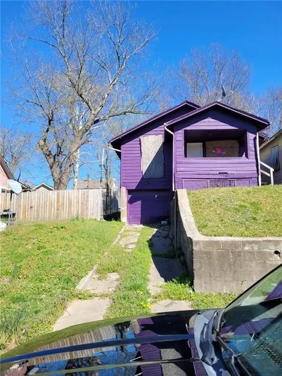 3009 N 11th Street, Kansas City, KS 66104 - #1