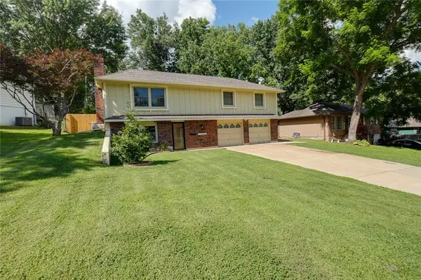 17226 E 40th Terrace S, Independence, MO 64055