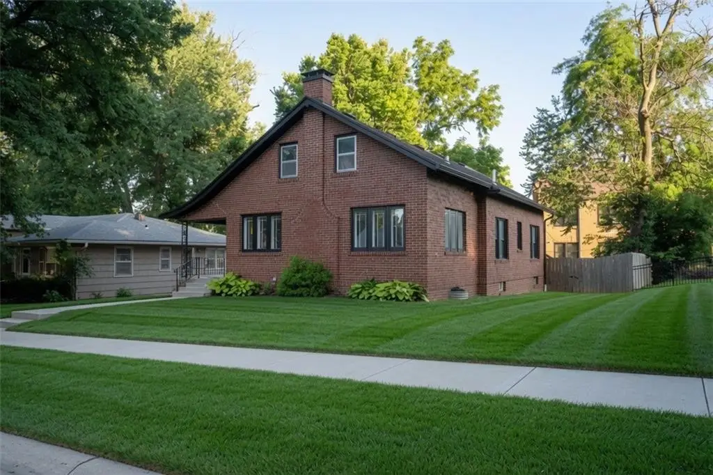 2710 Fairleigh Terrace, Saint Joseph, MO 64506 - #1