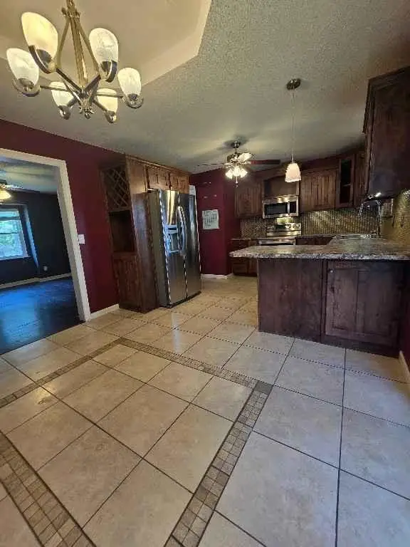 108 S 11th Street, Leavenworth, KS 66048 - #3