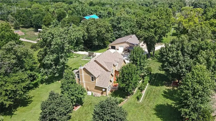 22165 171st Street, Basehor, KS 66007 - #2