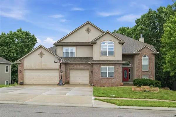 9528 Pearl Avenue, Kansas City, MO 64139