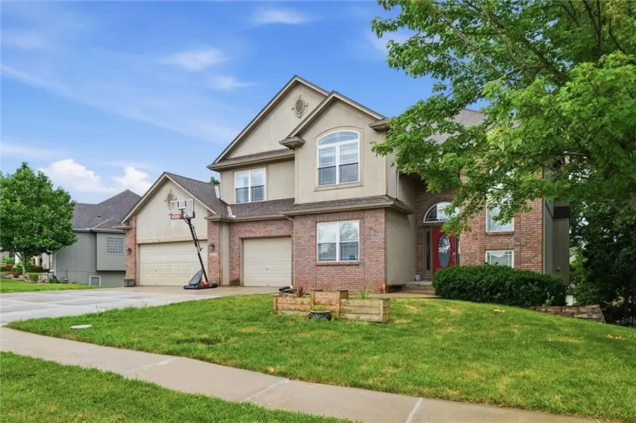 9528 Pearl Avenue, Kansas City, MO 64139 - #3