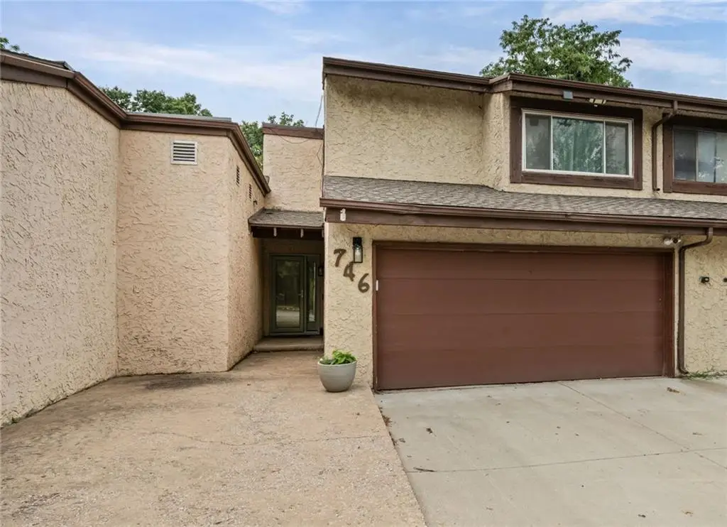746 N 75th Terrace, Kansas City, KS 66112 - #1