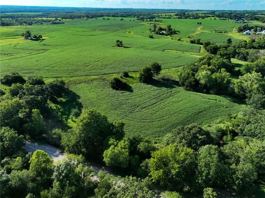 000 Sw Burlingame Road, Wakarusa, KS 66546 - #2