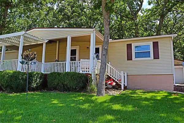 558 SE 1291st Road, Clinton, MO 64735