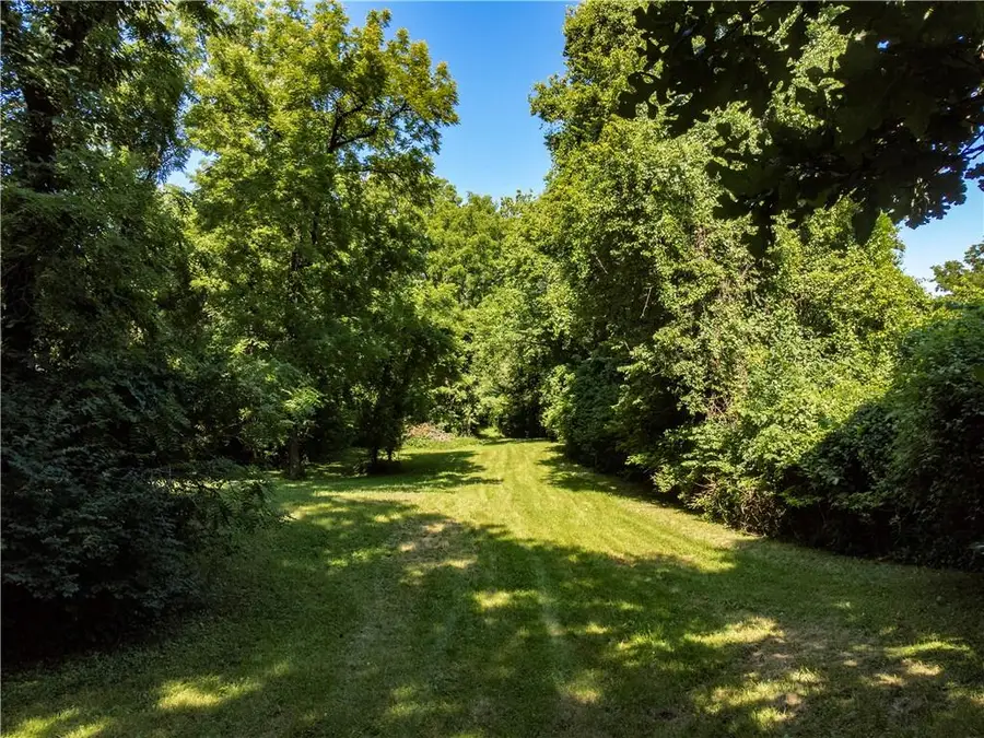 604 N Dickinson Road, Independence, MO 64050 - #2