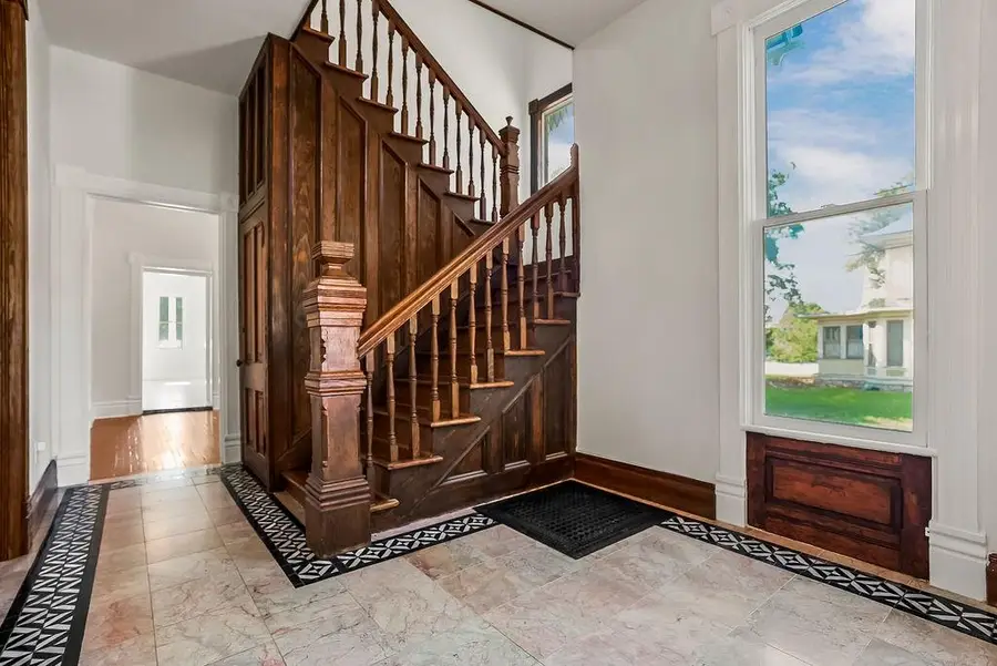 200 Garfield Avenue, Kansas City, MO 64124 - #3
