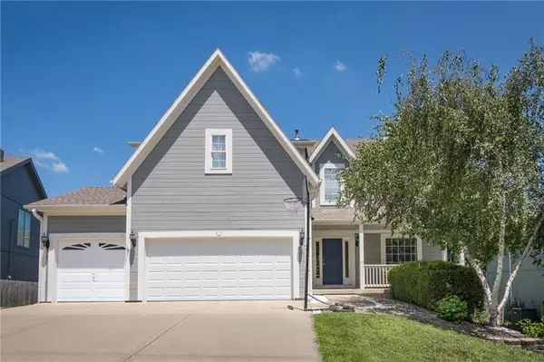 404 Donegal Drive, Smithville, MO 64089