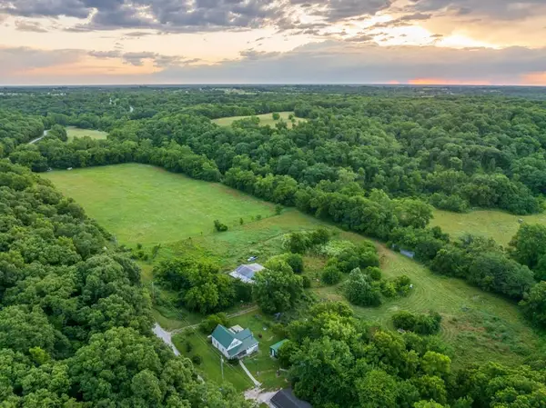 13277 Norris Road, Rayville, MO 64084