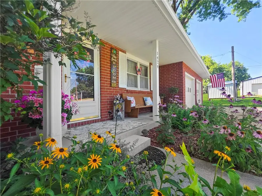 1424 Dowell Drive, Chillicothe, MO 64601 - #2