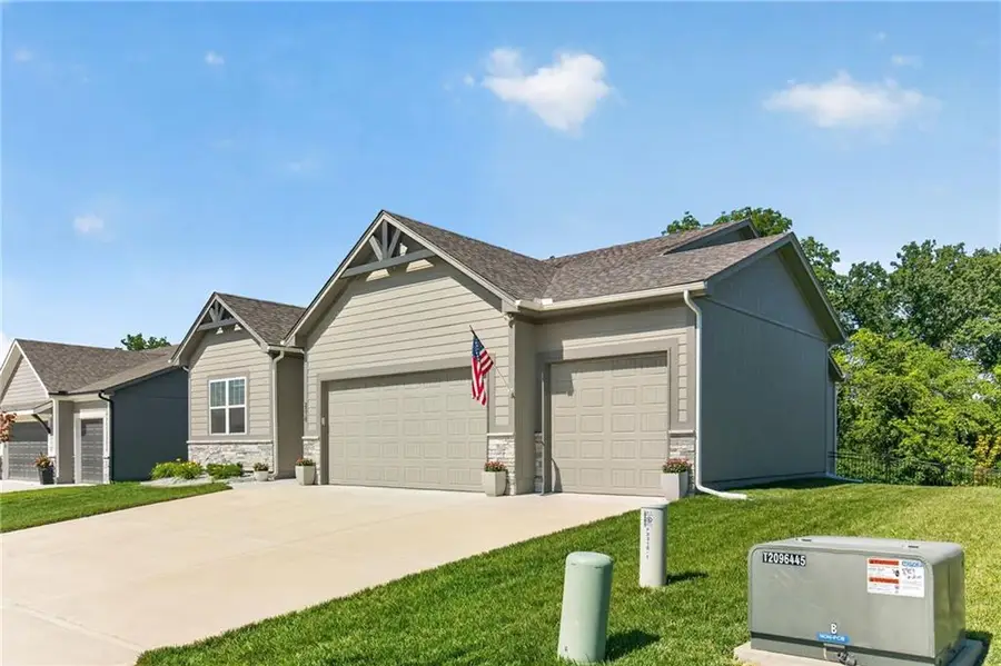 2310 NW Rymeg Drive, Grain Valley, MO 64029 - #2