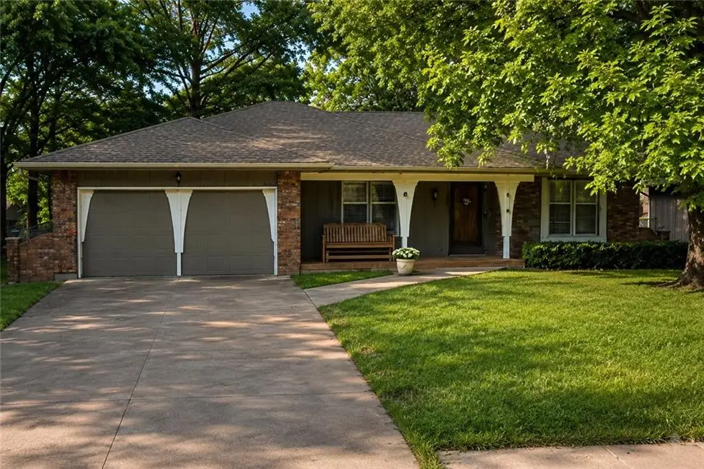 13711 W 69th Street, Shawnee, KS 66216 - #1