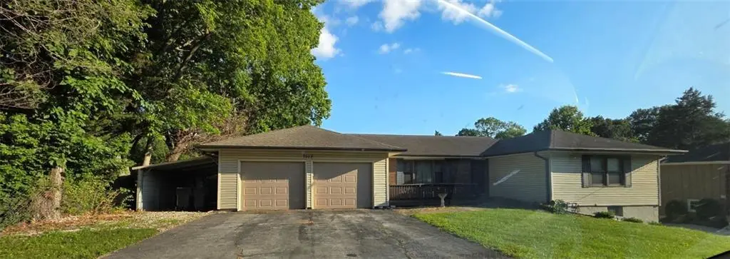 7515 High Drive, Pleasant Valley, MO 64068 - #1