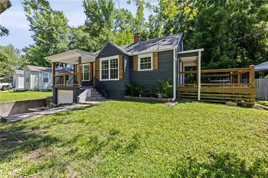3311 N 57th Street, Kansas City, KS 66104 - #3