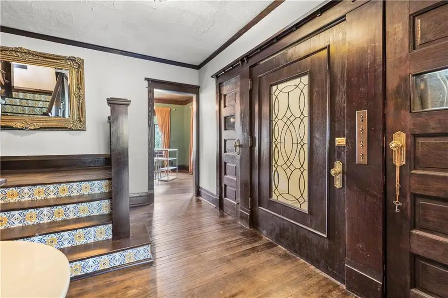 412 N Van Brunt Boulevard, Kansas City, MO 64123 - #2