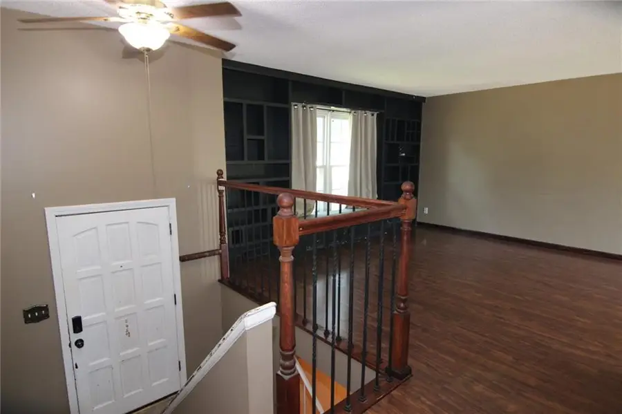 11204 W 51st Terrace, Shawnee, KS 66203 - #2