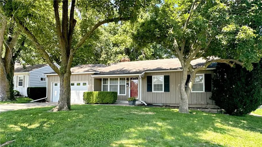 4010 W 63rd Street, Prairie Village, KS 66208 - #3