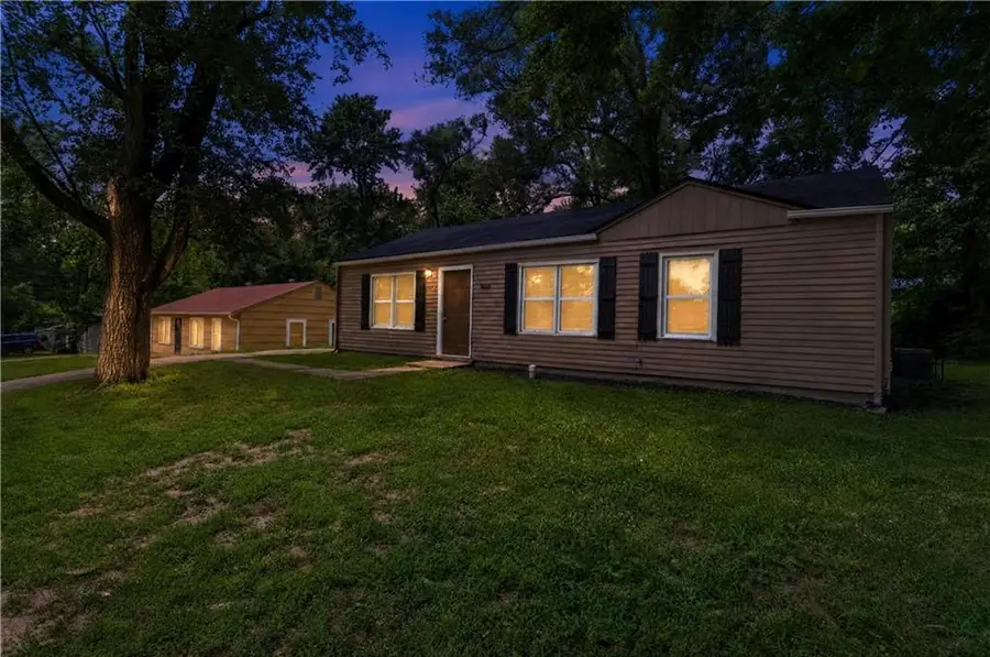 6014 Corona Avenue, Kansas City, KS 66102 - #3