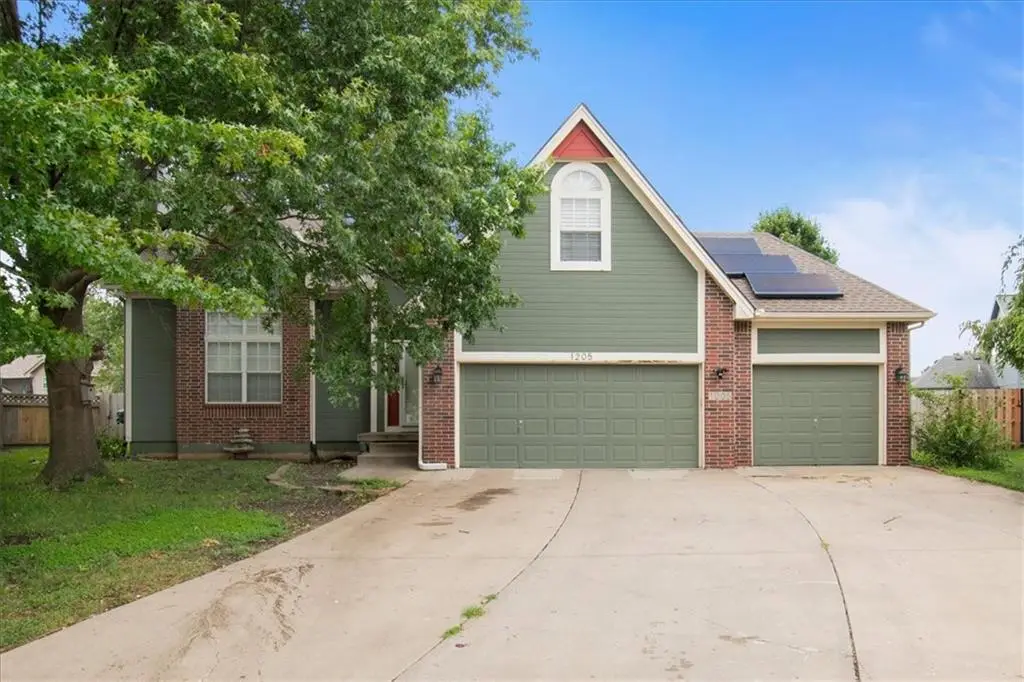 1205 SE 12th Circle, Lees Summit, MO 64081 - #1