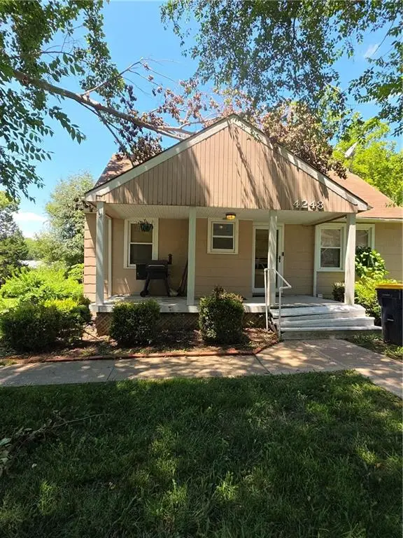 4248 NE Kelsey Road, Kansas City, MO 64116