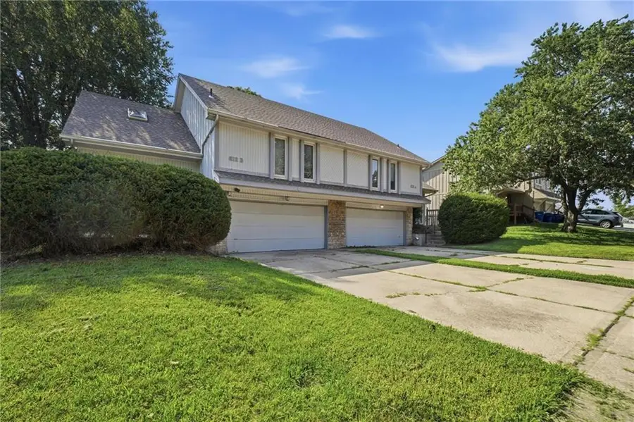612 SE Kristi Lane, Lees Summit, MO 64063 - #2
