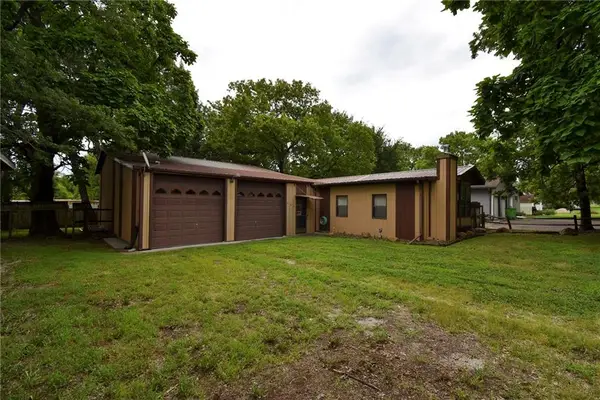 239 N East Avenue, Williamsburg, KS 66095