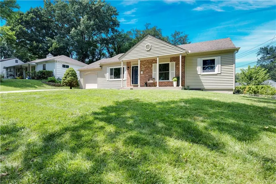 10506 Westbrooke Drive, Overland Park, KS 66214 - #3