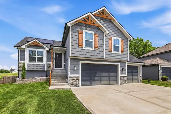 1901 Verbena Avenue, Greenwood, MO 64034