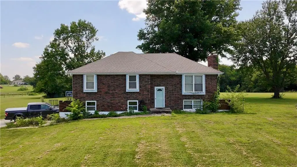 18741 Park Lane Circle, Lawson, MO 64062 - #1