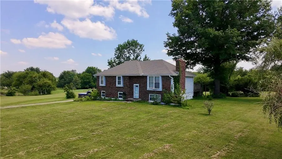 18741 Park Lane Circle, Lawson, MO 64062 - #2
