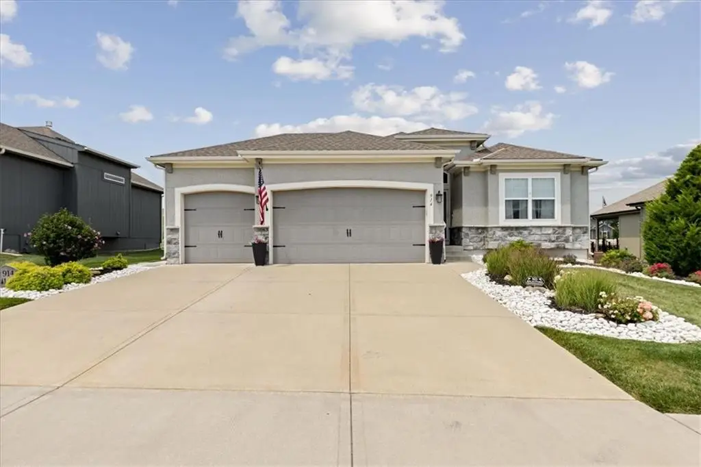 914 Zennor Lane, Raymore, MO 64083 - #1