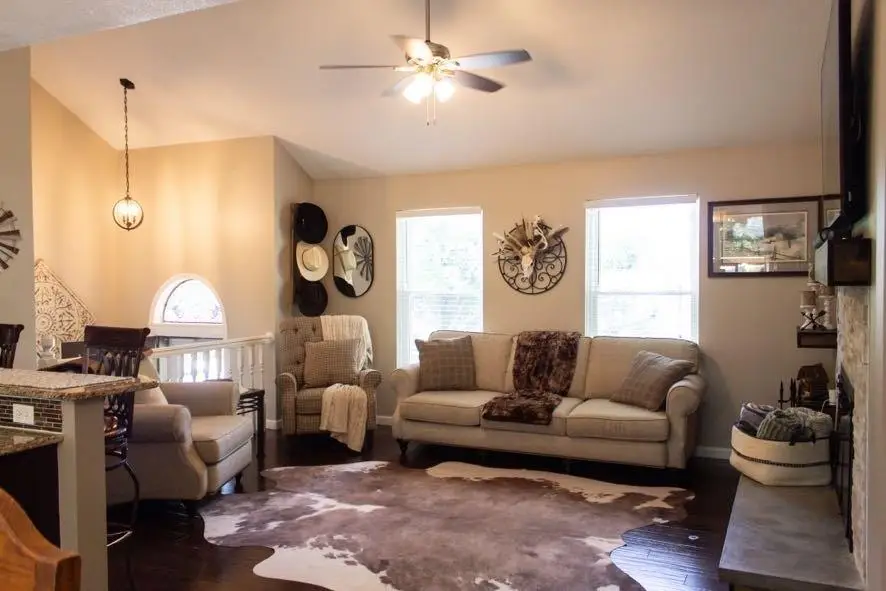 6619 NW Sioux Drive, Kansas City, MO 64152 - #3