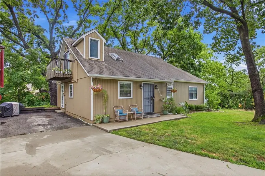 7116 Woodson Road, Raytown, MO 64133 - #3