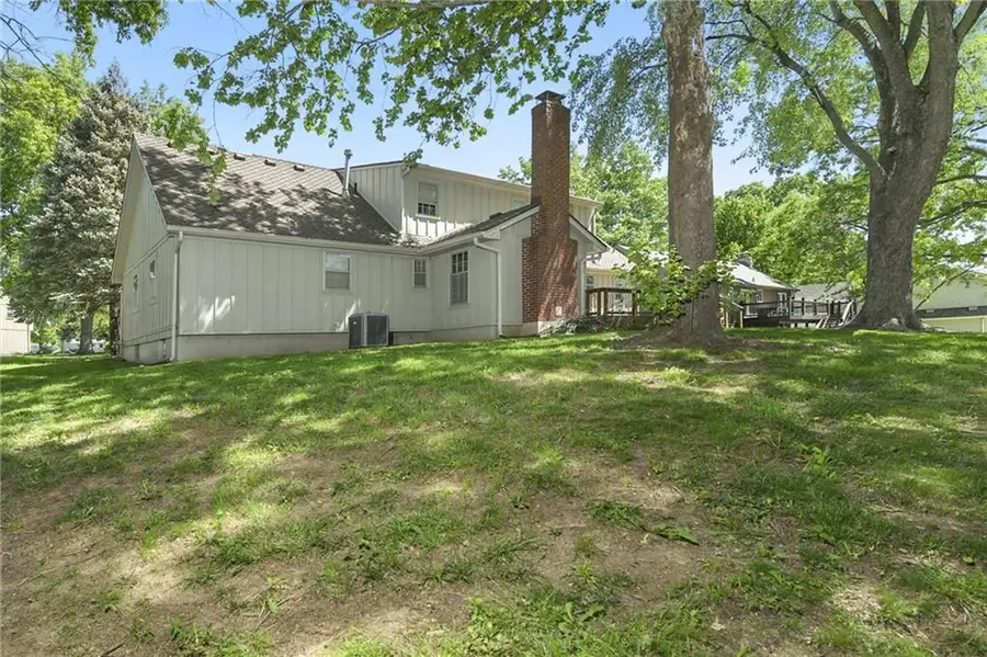 213 Juniper Street, Lees Summit, MO 64064 - #3