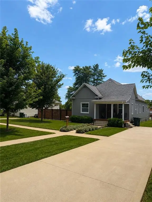 424 E Santa Fe Avenue, Marceline, MO 64658 - #2