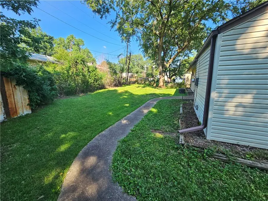 306 Pacific Drive, Belton, MO 64012 - #2