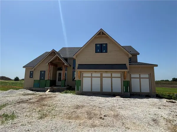 9715 W 176th Terrace, Overland Park, KS 66221