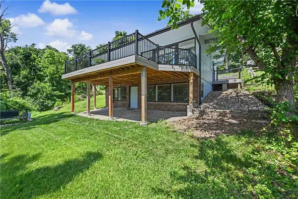 16 M Street, Lake Lotawana, MO 64086