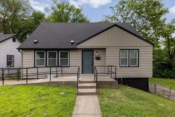 4224 Spruce Avenue, Kansas City, MO 64130