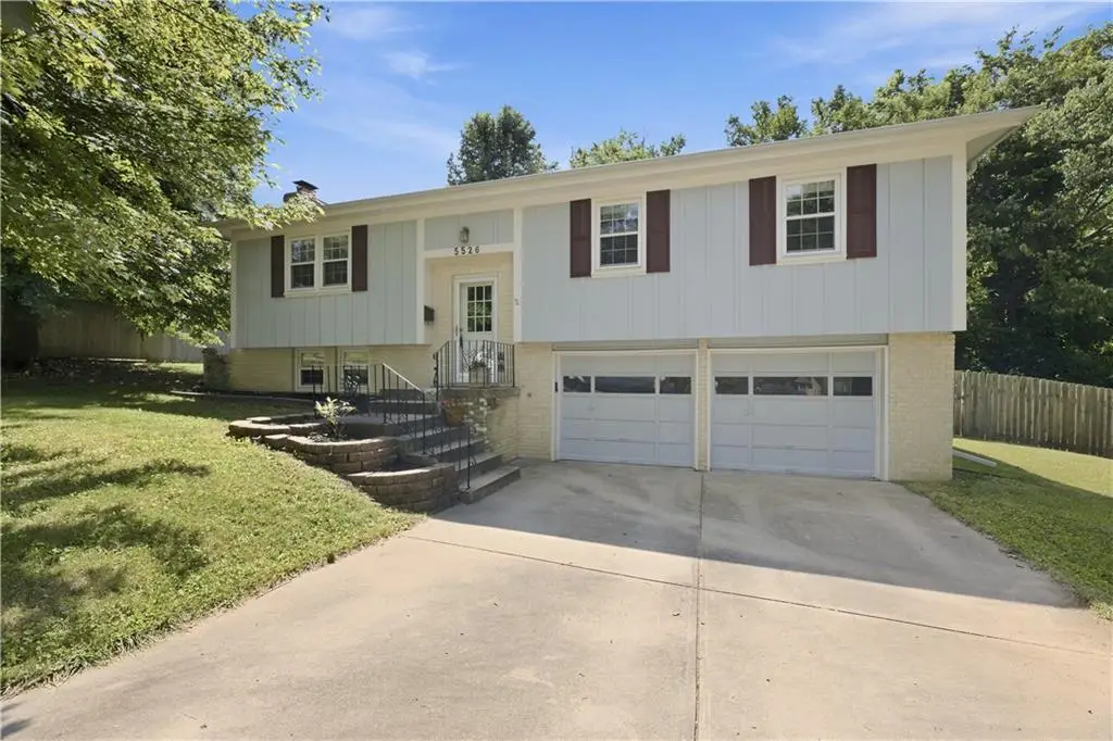 5526 Stearns Street, Shawnee, KS 66203 - #1