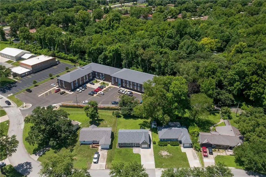1610 Brookside Street, Saint Joseph, MO 64506 - #2