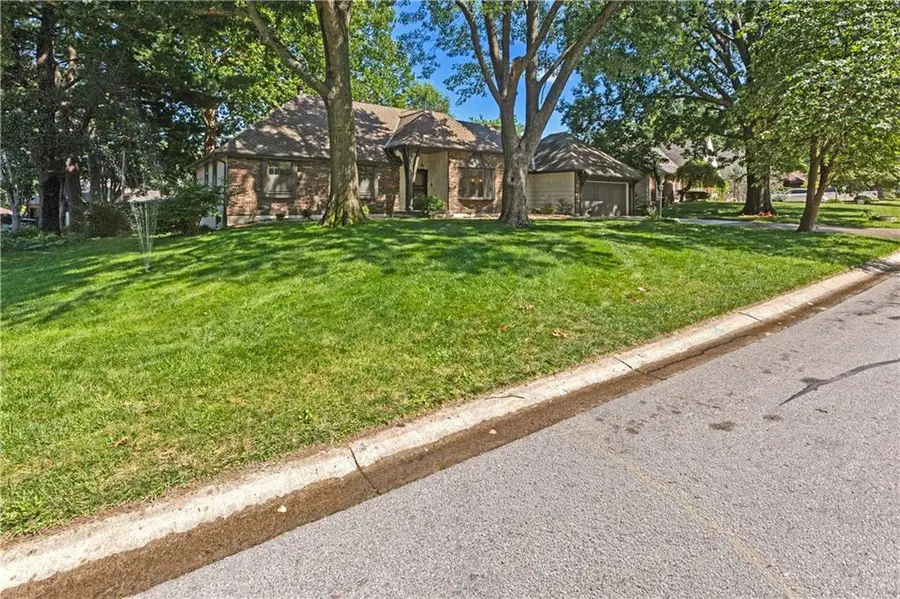 1208 NW Fairway Circle, Blue Springs, MO 64014 - #3