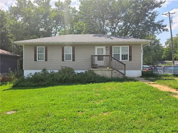 510 S Lynn Street, Nevada, MO 64772