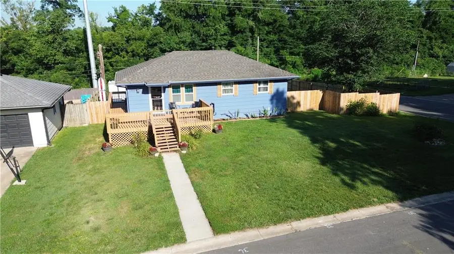 1300 S Mchenry Street, Independence, MO 64057 - #3