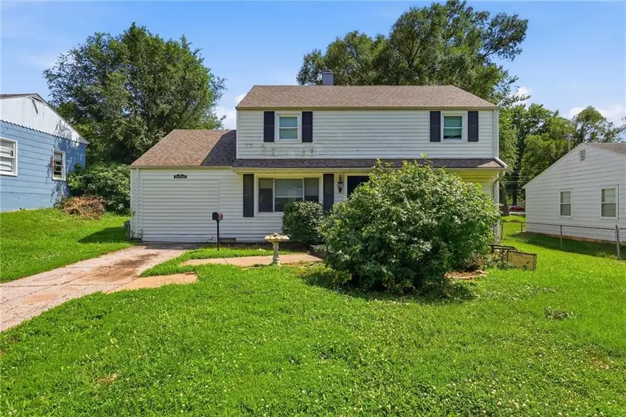 10005 E 35th Street, Independence, MO 64052 - #2