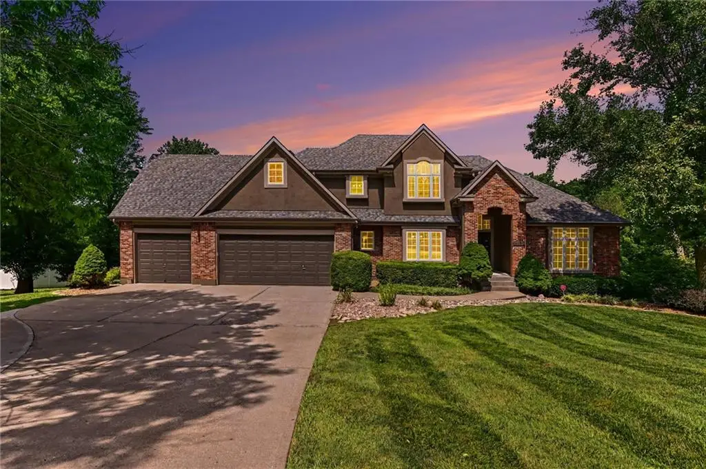 4301 SE Willow Place Court, Blue Springs, MO 64014 - #1