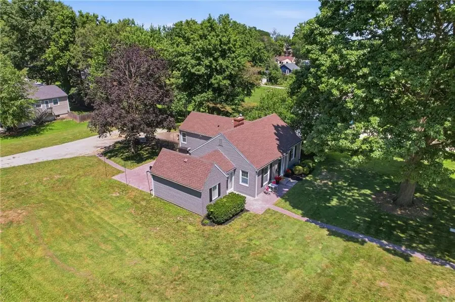636 Hillside Avenue, Liberty, MO 64068 - #2